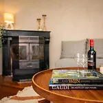 Βίλα Family - Laroche Martel