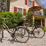 Family - Laroche Βίλα *