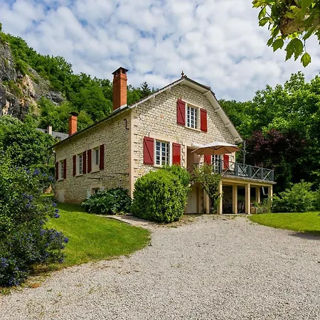 Family - Laroche Villa Martel